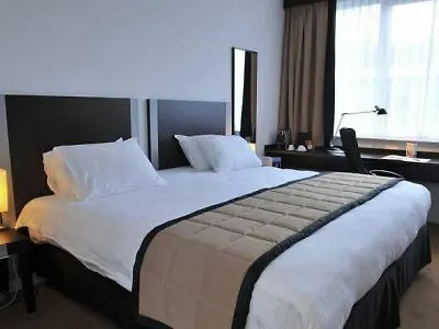 Progress Hotel Saint-Josse-ten-Noode 4*,
